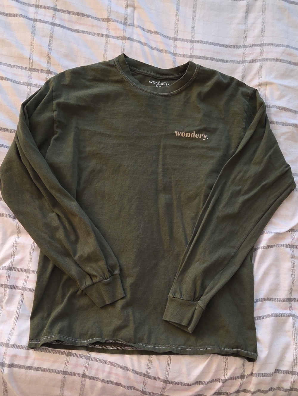 Wondery Outdoors Green Longsleeve Top